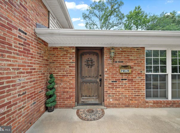 7019 ROUNDTREE ROAD, FALLS CHURCH, VA 22042