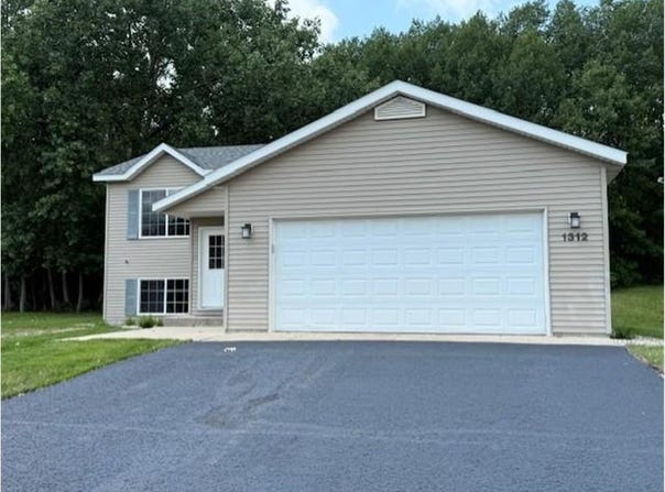 1312 Natures Trail, Alexandria, MN 56308