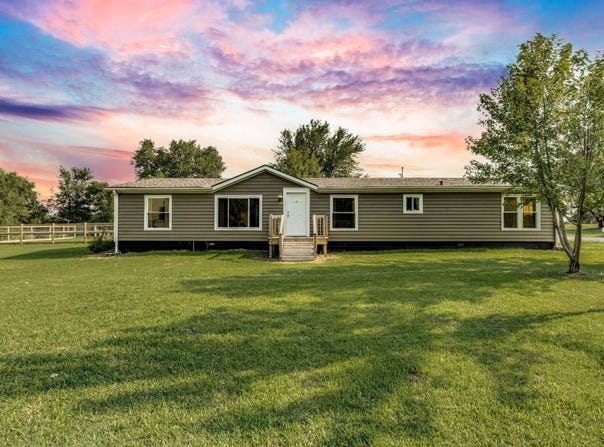 14931 SW 158th Ter, Rose Hill, KS 67133-7803