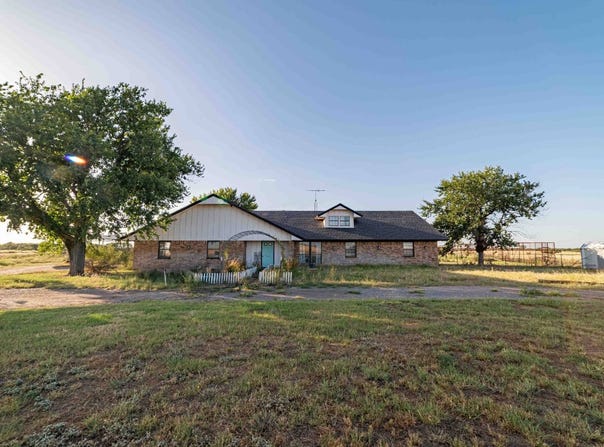 14104 Fm 2073, Vernon, TX 76384