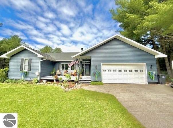 5867 Mabel Road, Williamsburg, MI 49690