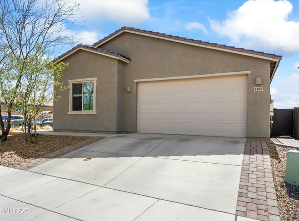 6822 E Via Arroyo Largo, Tucson, AZ 85756