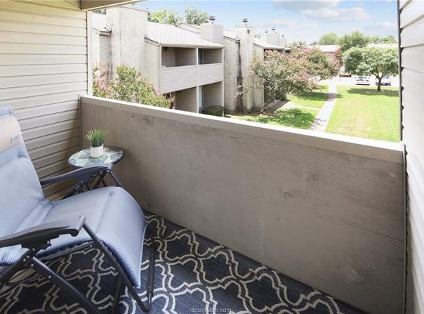 1900 Dartmouth Street, College Station, TX 77840