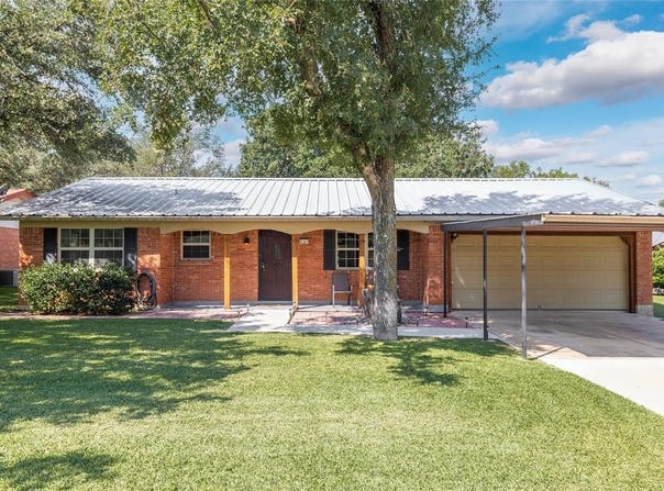 3707 1st Street, Brownwood, TX 76801
