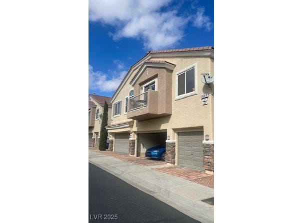 8664 Traveling Breeze Avenue, Las Vegas, NV 89178