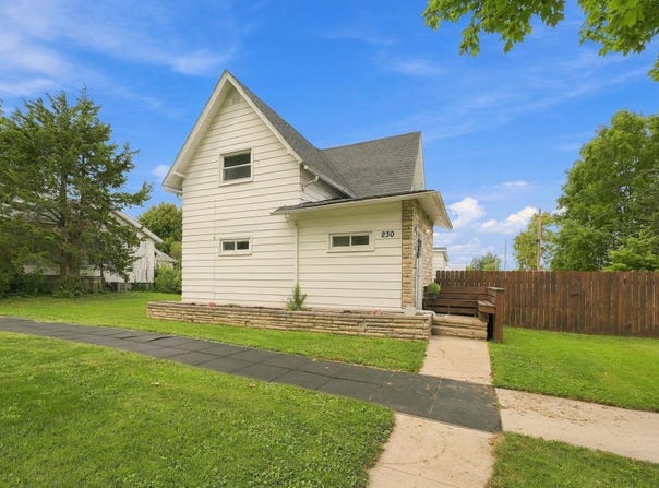 230 W Maple Street, Waterloo, IN 46793