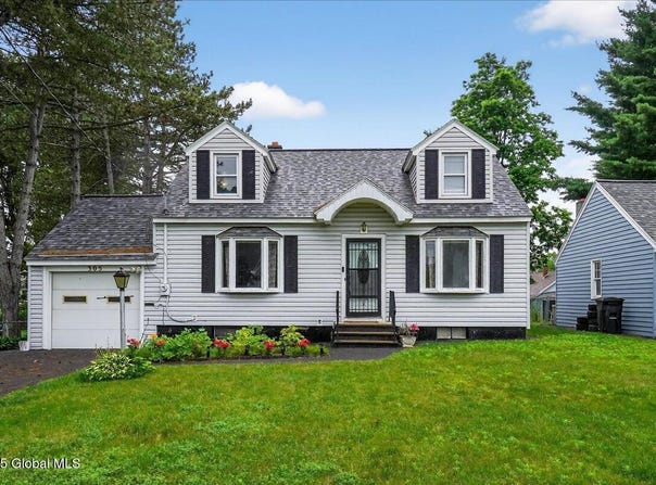305 Elder Street, Schenectady, NY 12304