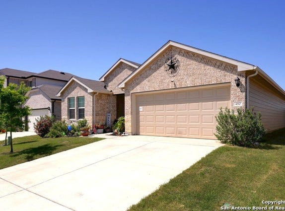 480 Desert Willow, Seguin, TX 78155