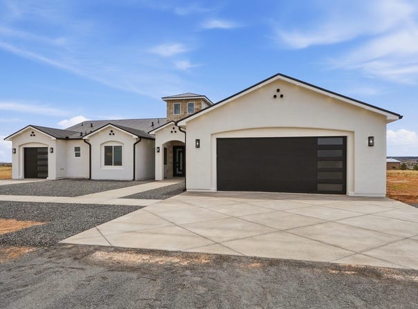26 Blanco Drive, Edgewood, NM 87015