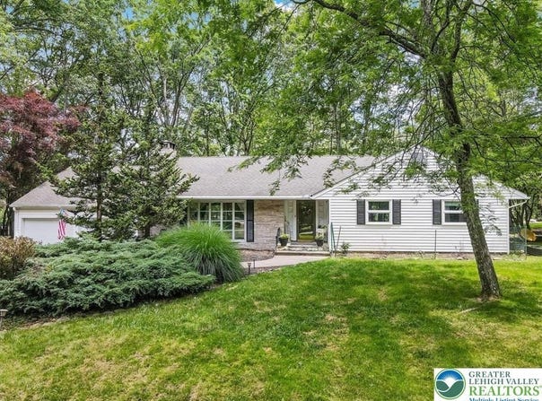 742 White Oak Road, Barrett Twp, PA 18326