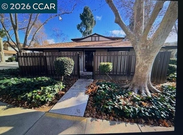 5451 Roundtree PL, Concord, CA 94521
