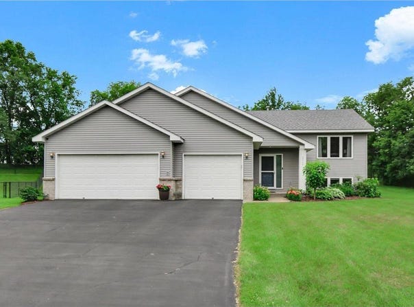 2517 Shannon Court, Hudson, WI 54016
