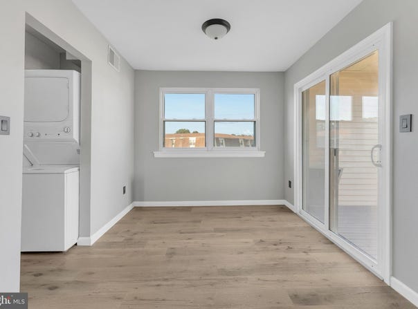 6-6 FLORENCE TOLLGATE, FLORENCE, NJ 08518