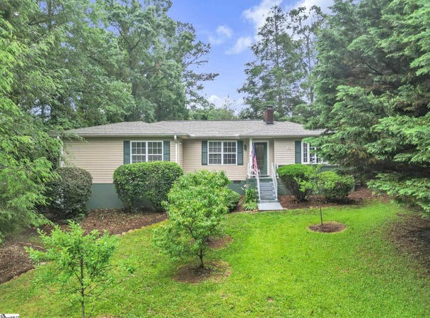 103 Forest Avenue, Landrum, SC 29356