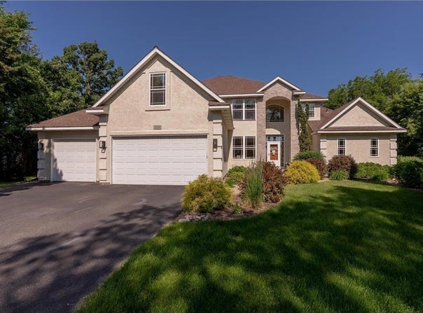 2128 Kelly Circle, Shakopee, MN 55379
