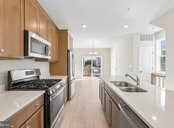 2811 LALEH Way, UPPER MARLBORO, MD 20774