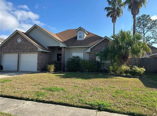 22 PAMPAS Drive, Laplace, LA 70068