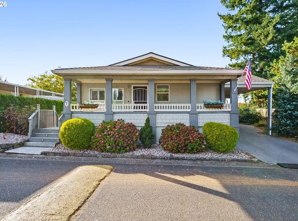 21100 NE SANDY Blvd, Fairview, OR 97024