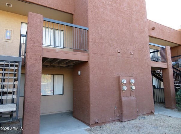 3810 N MARYVALE Parkway, Phoenix, AZ 85031