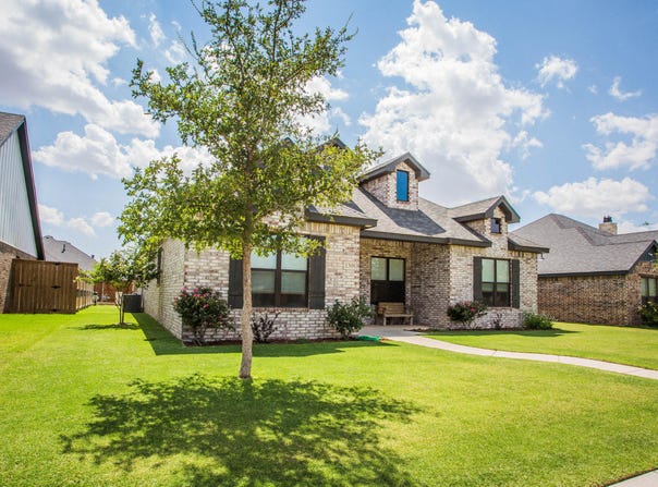 1308 Dover Lane, Wolfforth, TX 79382