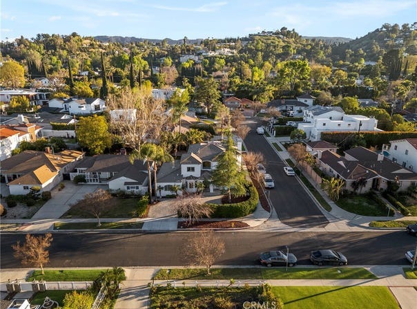 17846 Palora Street, Encino, CA 91316