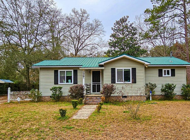 298 Hendersonville Highway, Walterboro, SC 29488