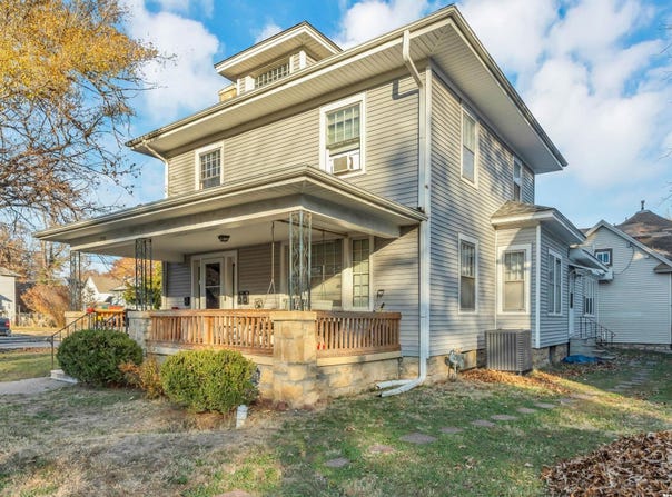 1500 SW Mulvane Street, Topeka, KS 66604