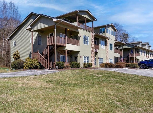 1725 Watercrest Way D, Young Harris, GA 30582
