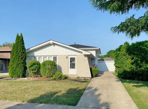 20073 Park Avenue, Lynwood, IL 60411