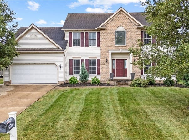 5700 Birmingham Road NE, Canton, OH 44721