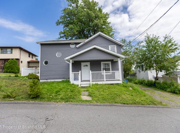 969 Throop Street, Dunmore, PA 18512