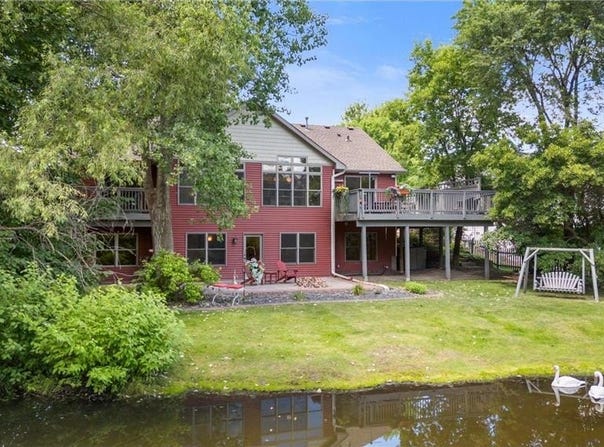 6961 Meadow Court, Centerville, MN 55038