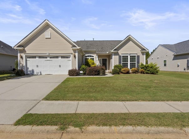 567 Shoreline Boulevard, Boiling Springs, SC 29316