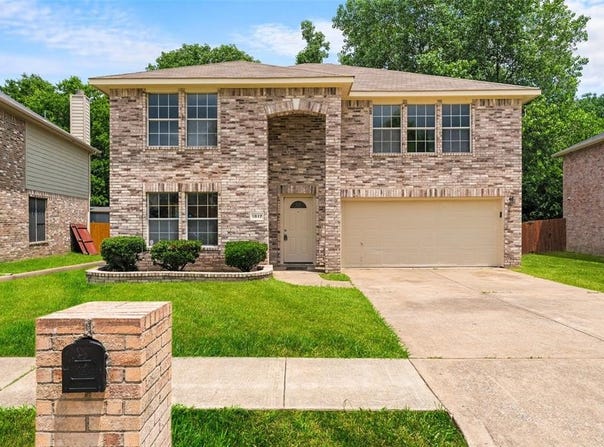 1817 Cedarbriar Drive, Mesquite, TX 75181