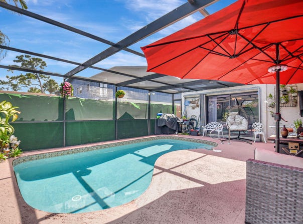 4582 Holly Lake Drive, Lake Worth, FL 33463