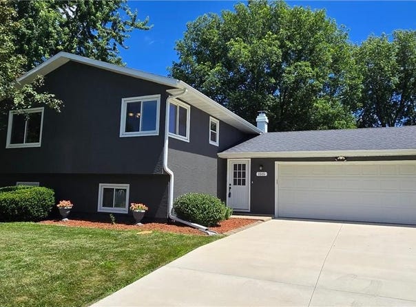 1515 3rd Avenue NE, Owatonna, MN 55060