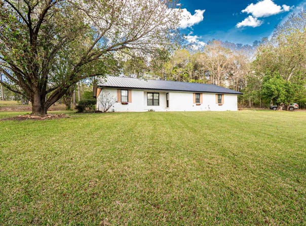 969 Pigeon Hill Road, Strong, AR 71765