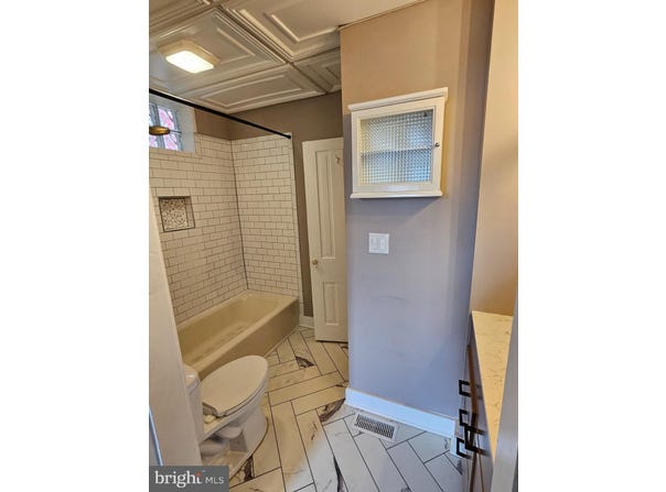 228 E WASHINGTON STREET, HAGERSTOWN, MD 21740
