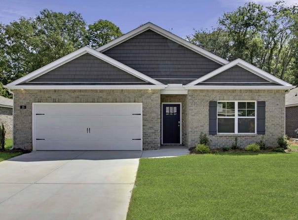 25 Clark Trail, Scottsboro, AL 35769