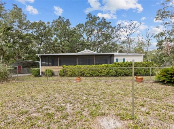 305 290th Ave, Old Town, FL 32680