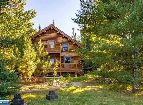 2793 Wolf Track Tr, Ely, MN 55731