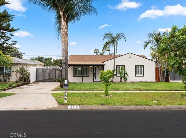 235 S Pasadena Avenue, Azusa, CA 91702