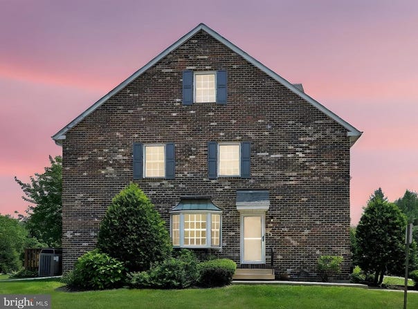237 MILITIA CT #17, COLLEGEVILLE, PA 19426