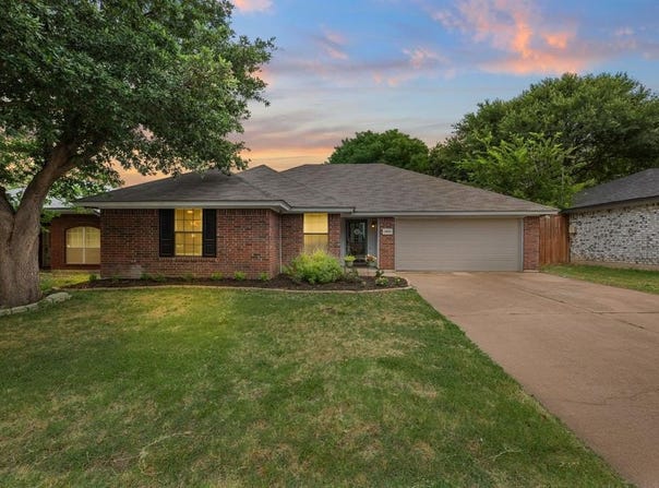 5805 Concord Street, Watauga, TX 76148