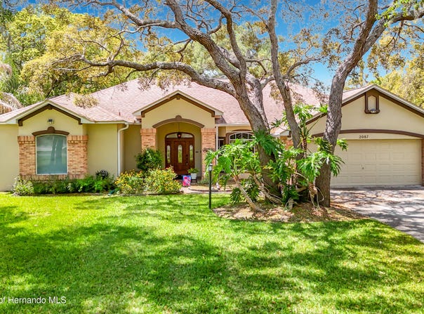 2087 Breezy Way, Spring Hill, FL 34608