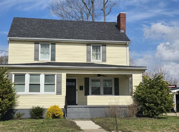 255 N Proctor Knott Ave, Lebanon, KY 40033