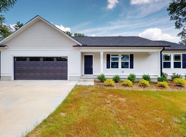 204 Grand Oaks Drive, Goldsboro, NC 27530