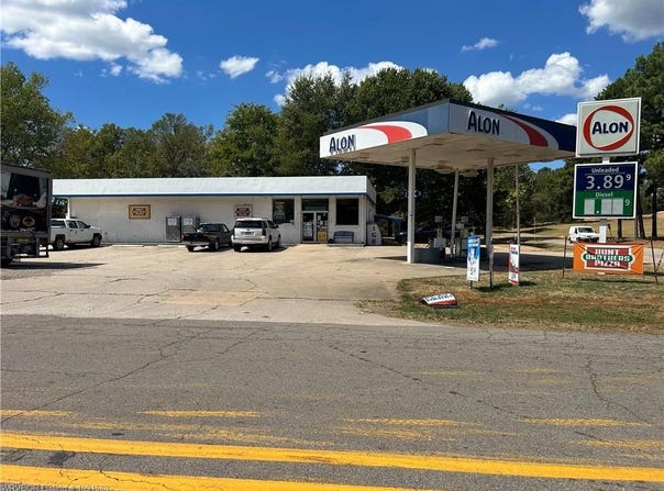 109 N Broadway ST, Hartford, AR 72938