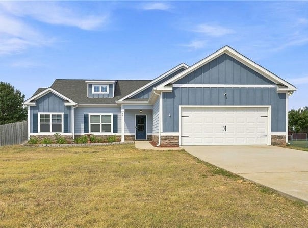 32 Churchhill Drive, Fort Mitchell, AL 36856
