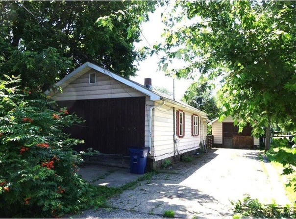 1305 La Crescent Street, Campbell Twp, WI 54603